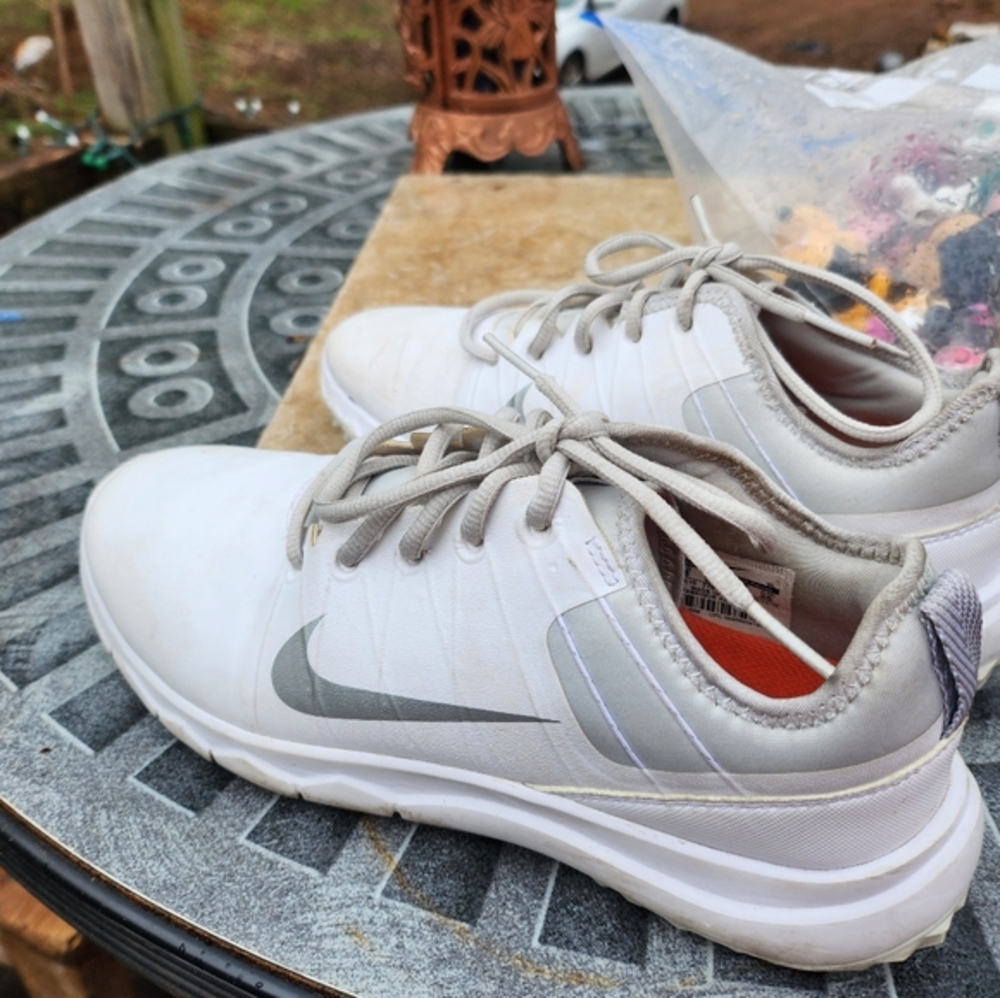 Nike White and Gray Sneakers - Picture 2 of 4